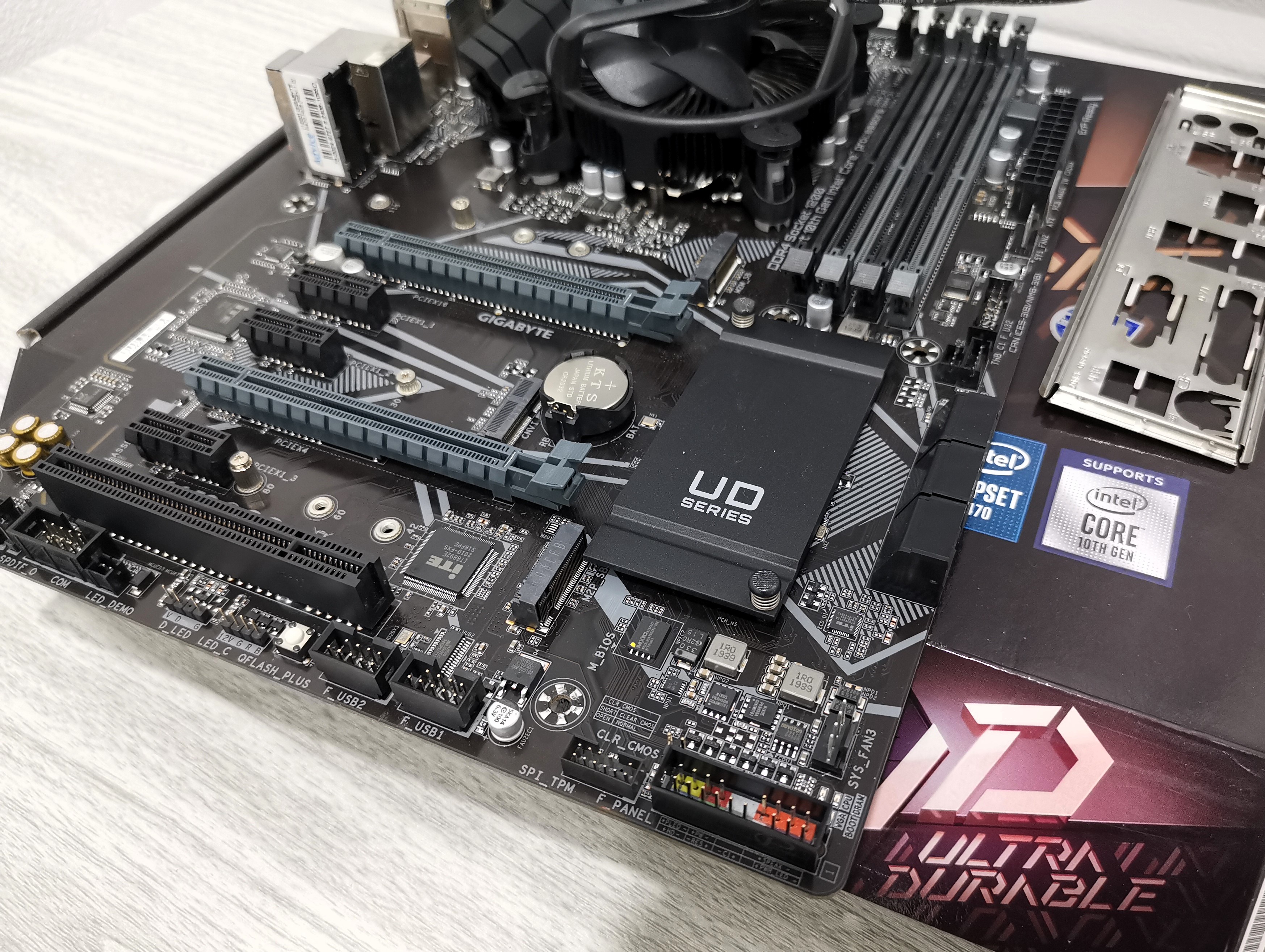 เซ็ตมัดรวม บอร์ด H470 + CPU i7 10700