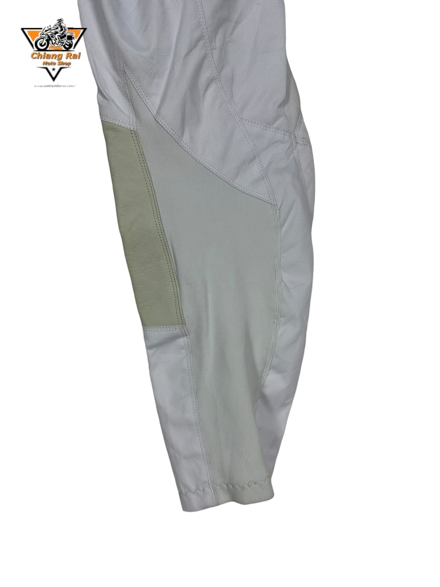 กางเกงขี่มอเตอร์ไซด์ ( มือสอง ) E&A 644: เอว 28" ยาว 25" **NO RBAND**