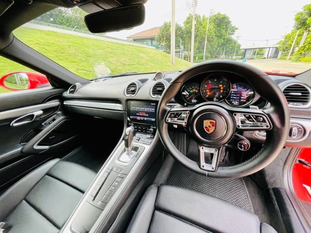 Porsche Cayman ปี 2018