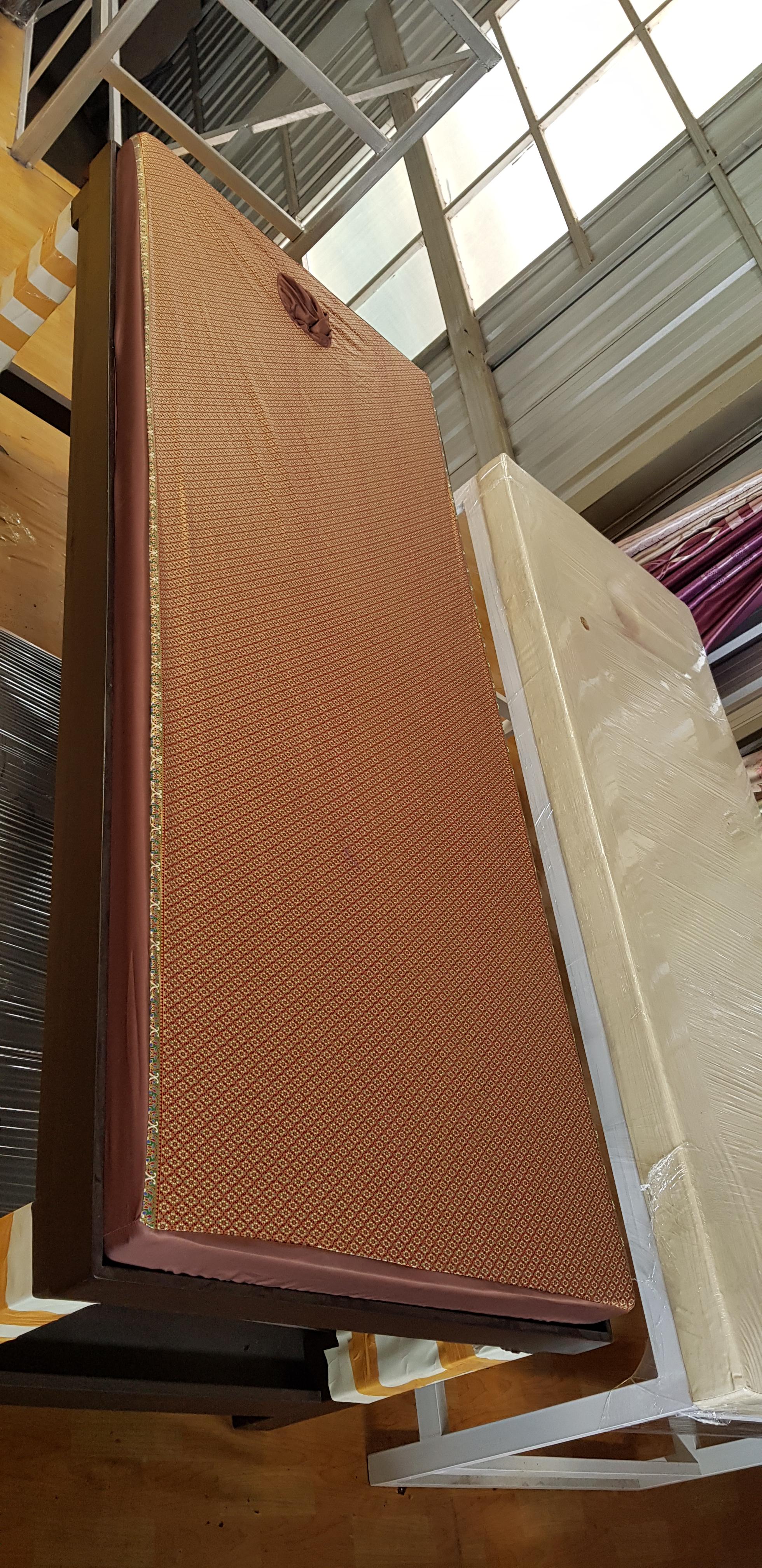 ผ้าปูเบาะสปา ผ้าพิมพ์ทองลายไทย