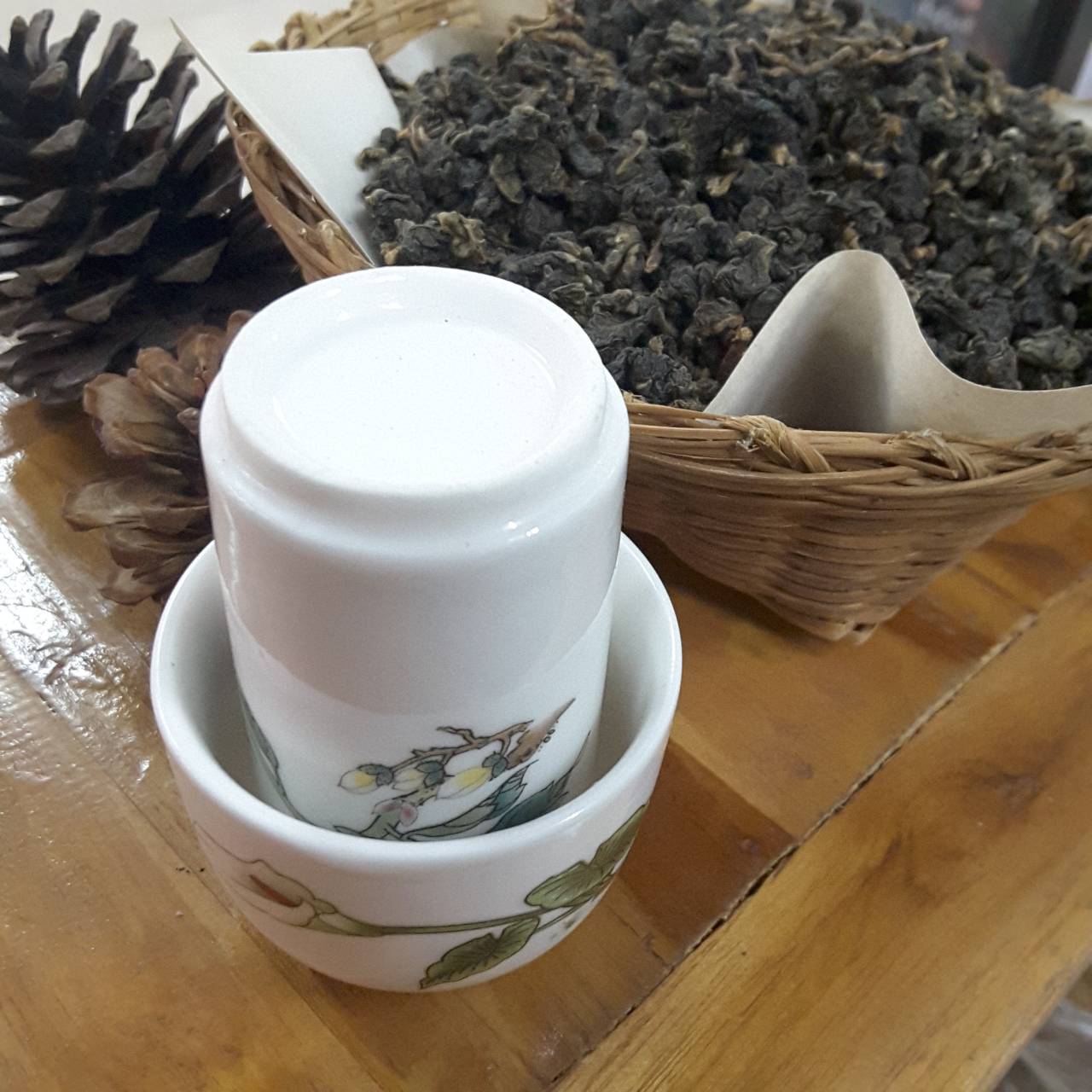 แก้วดมกลิ่นชา 2 ชุด (แบบคละลาย)