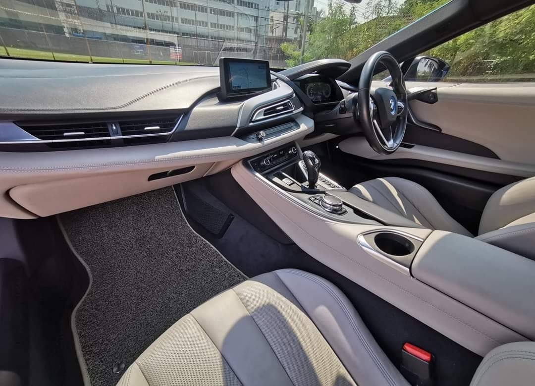 Bmw I8 Pure Impulse ปี 2015