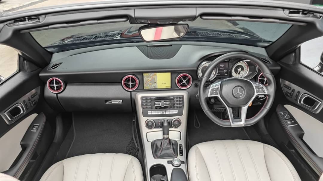 Mercedes Benz SLK200 AMG ปี2012