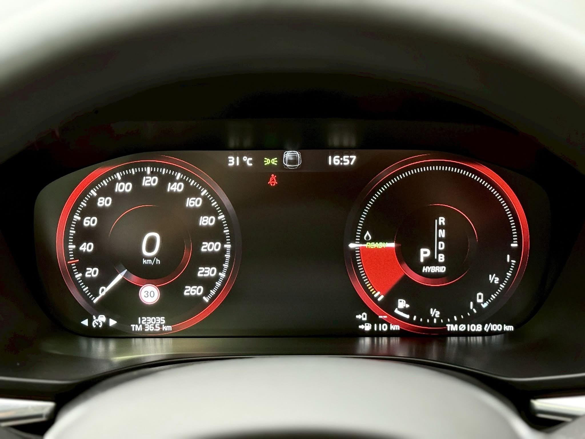 VOLVO XC60 T8 Inscription ปี 2019