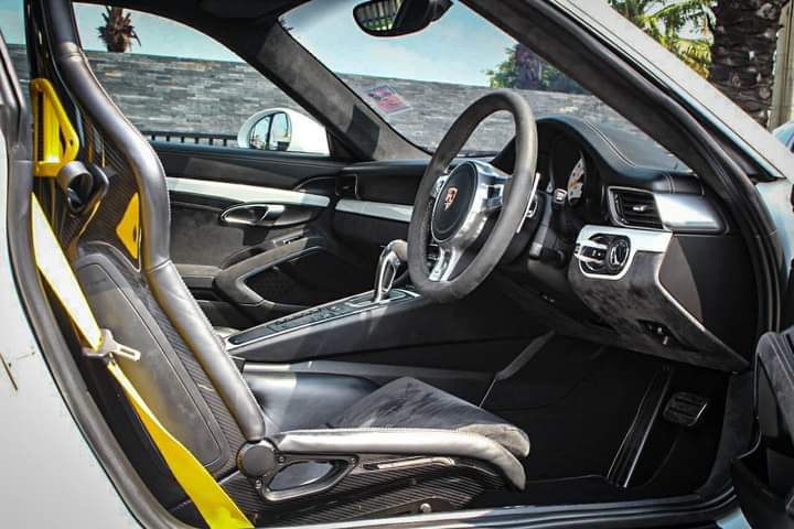 PORSCHE 911 GT-3 ปี 2015