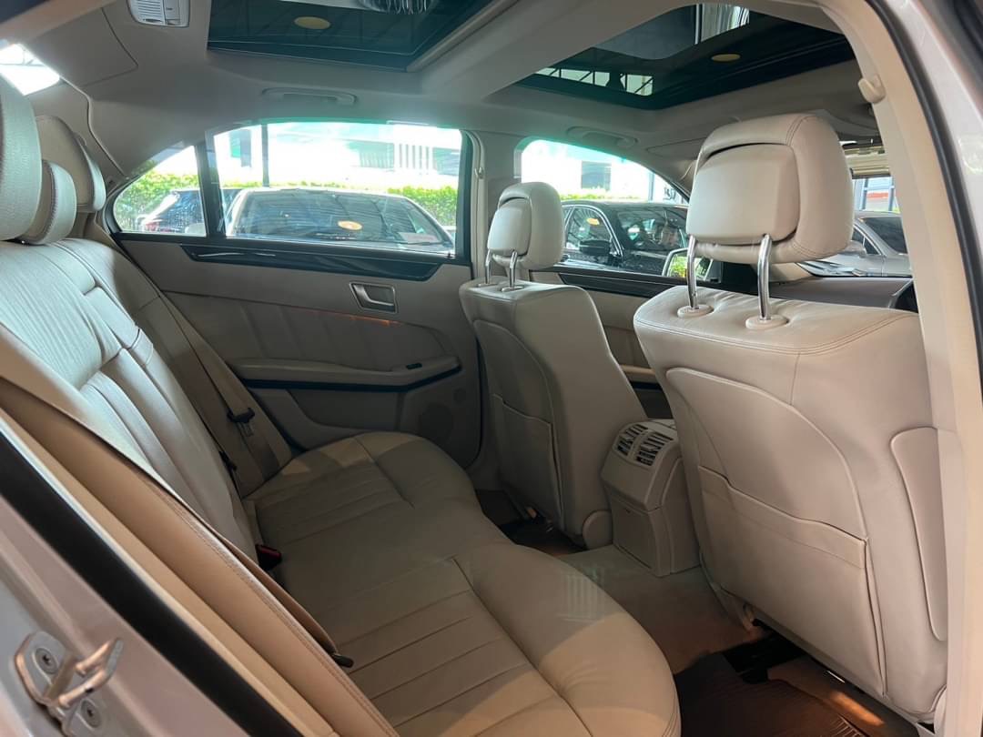 Mercedes Benz E200 Saloon MinorChange ปี 2014