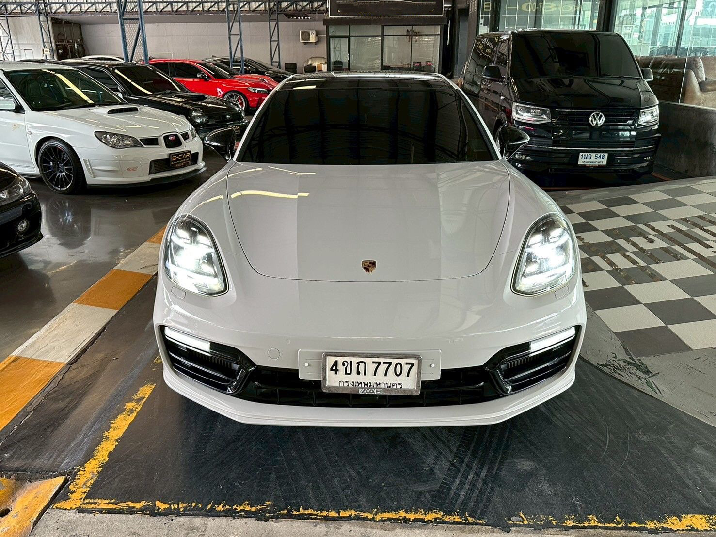 Porsche Panamera 4 e-hybrid Turismo ปี 2018