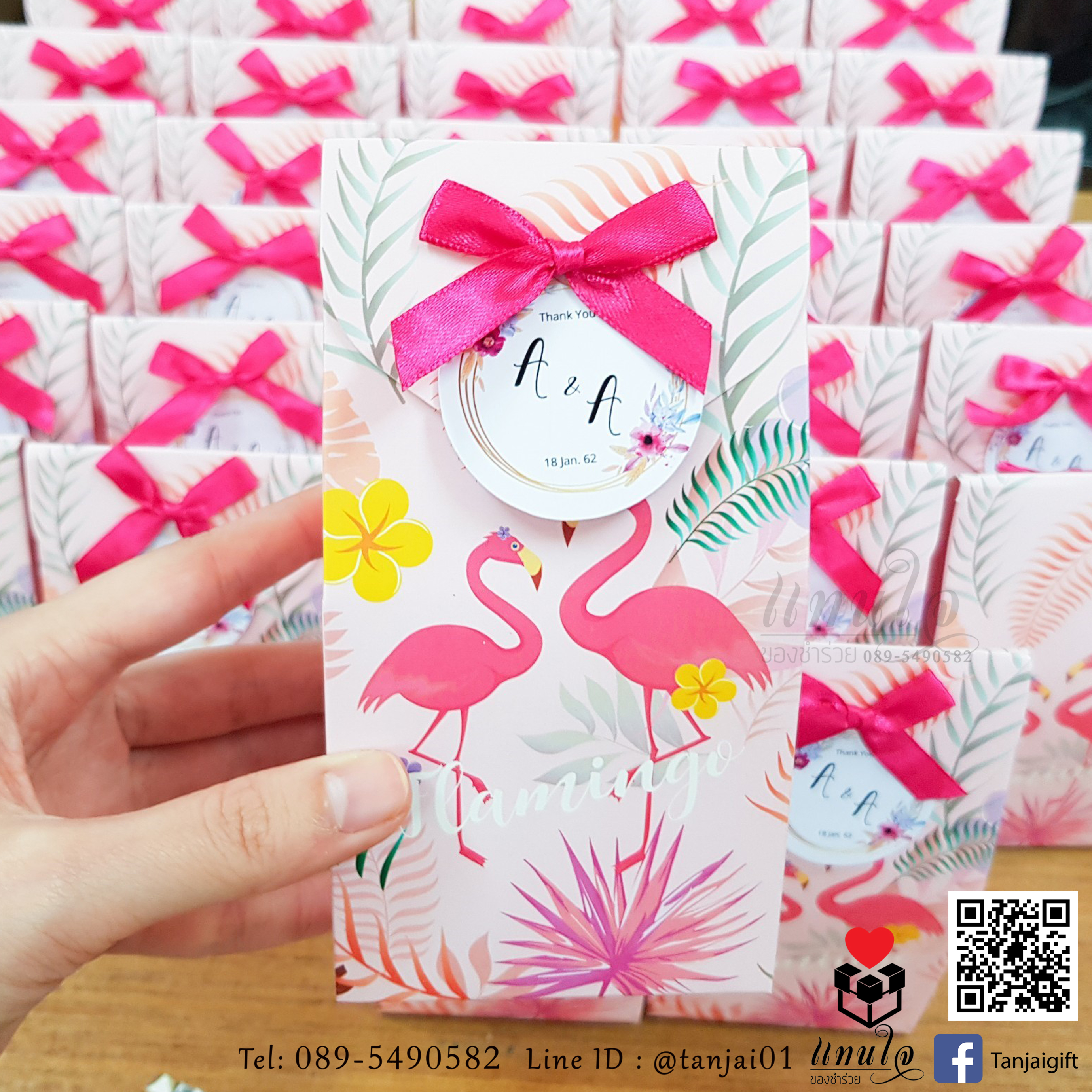 ของชำร่วยงานแต่งงาน ผ้านาโนในกล่องสีชมพู ลายดอกไม้ Dream come true