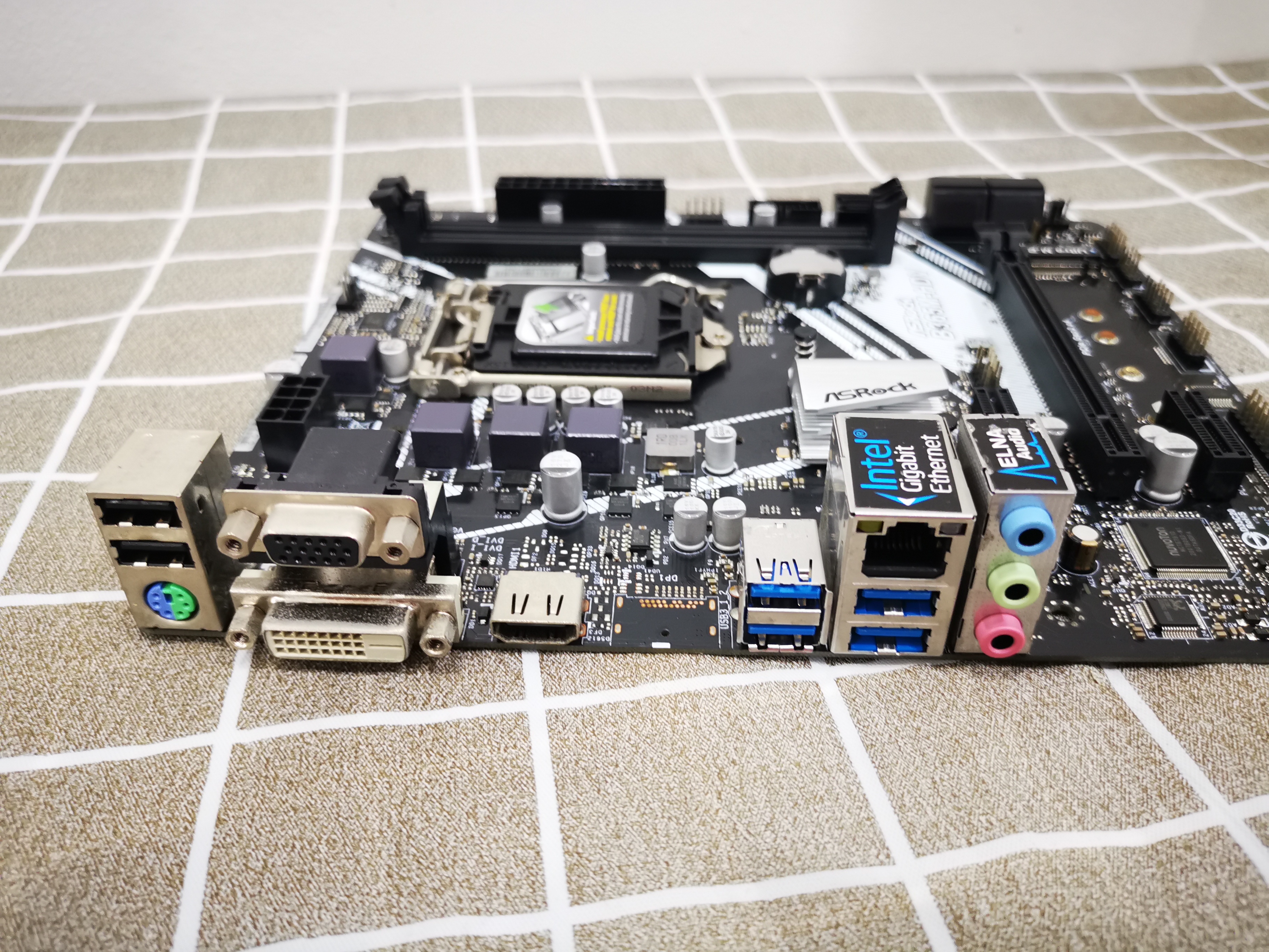 ASRock B365M HDV