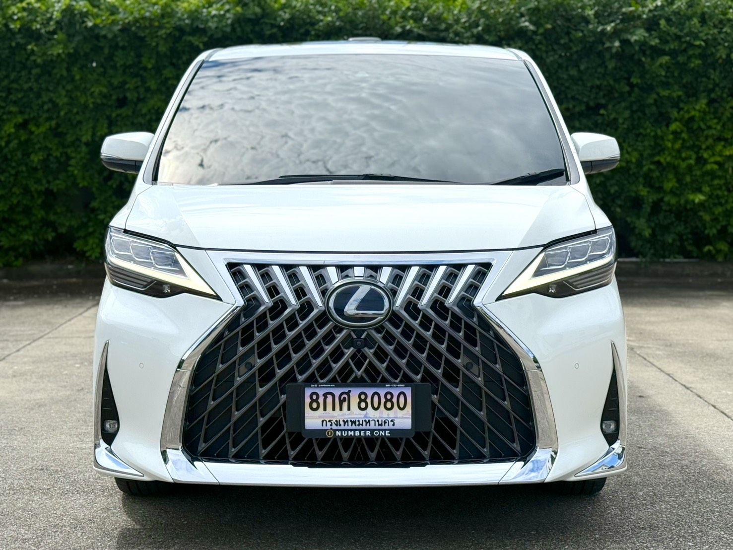 Lexus LM300h (7 Seat) ปี 2021