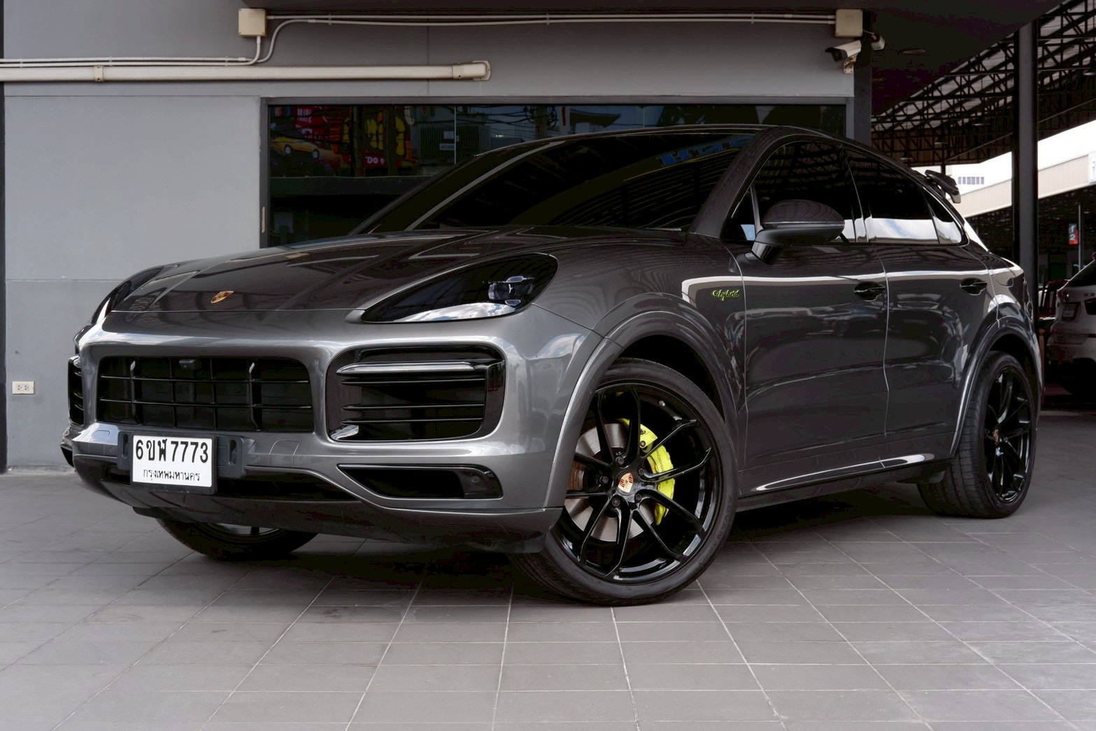 Porsche Cayenne E-Hybrid Coupe Lightweight ปี 2020