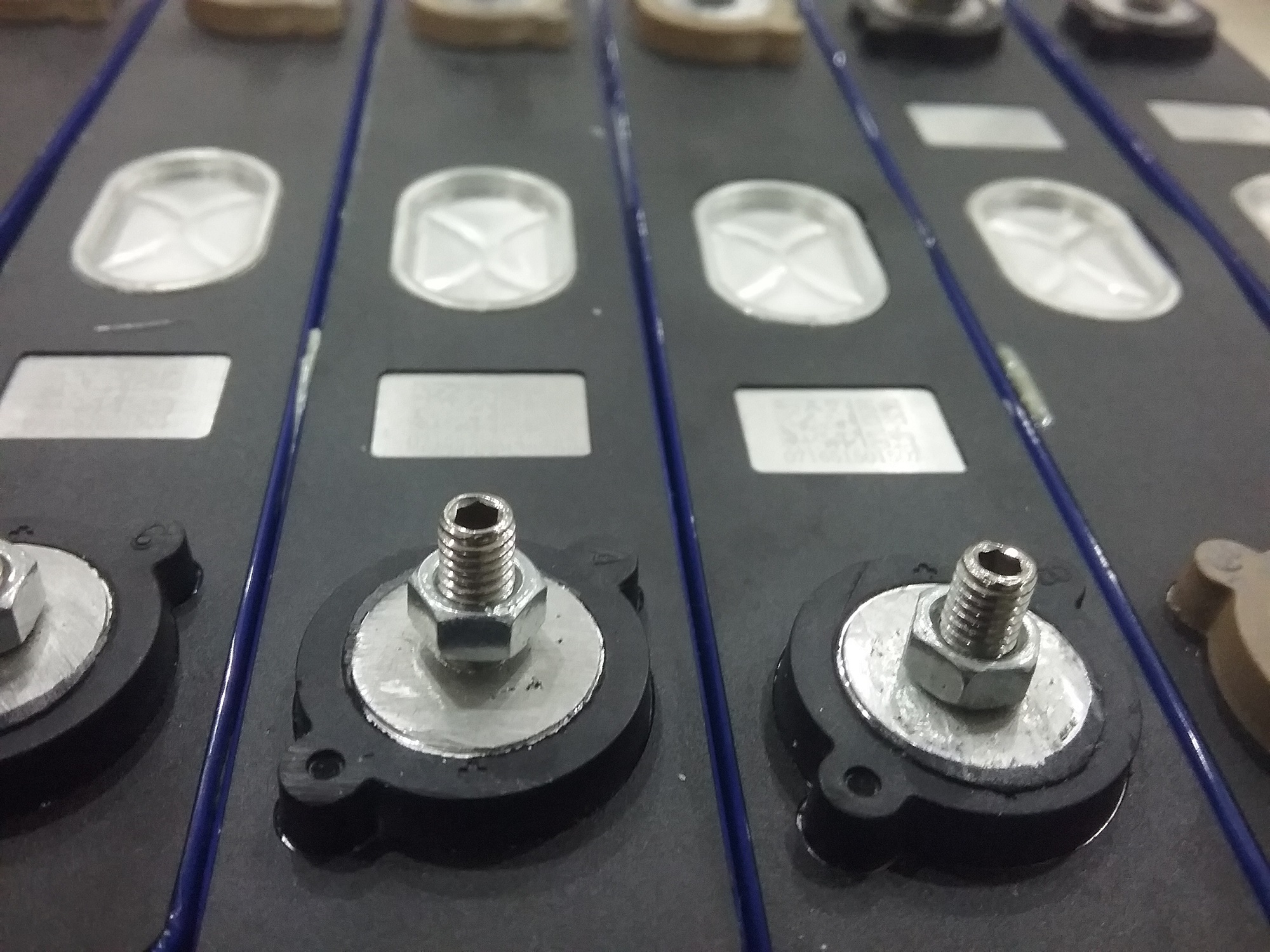 แบตเตอรี่ลิเธียมฟอสเฟต lifepo4 ยี่ห้ออันดับหนึ่งของโลก CATL 3.2v 60Ah
