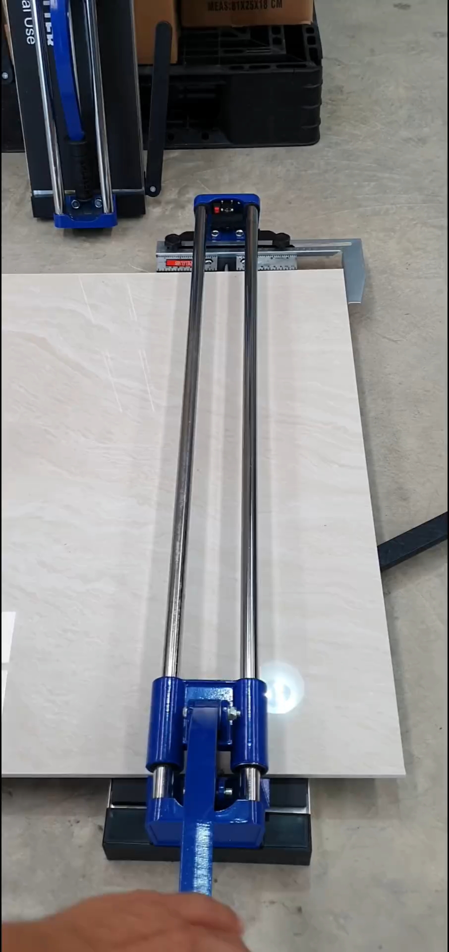 แท่นตัดกระเบื้อง STR มีขนาด 25 นิ้ว และ ขนาด 32 นิ้