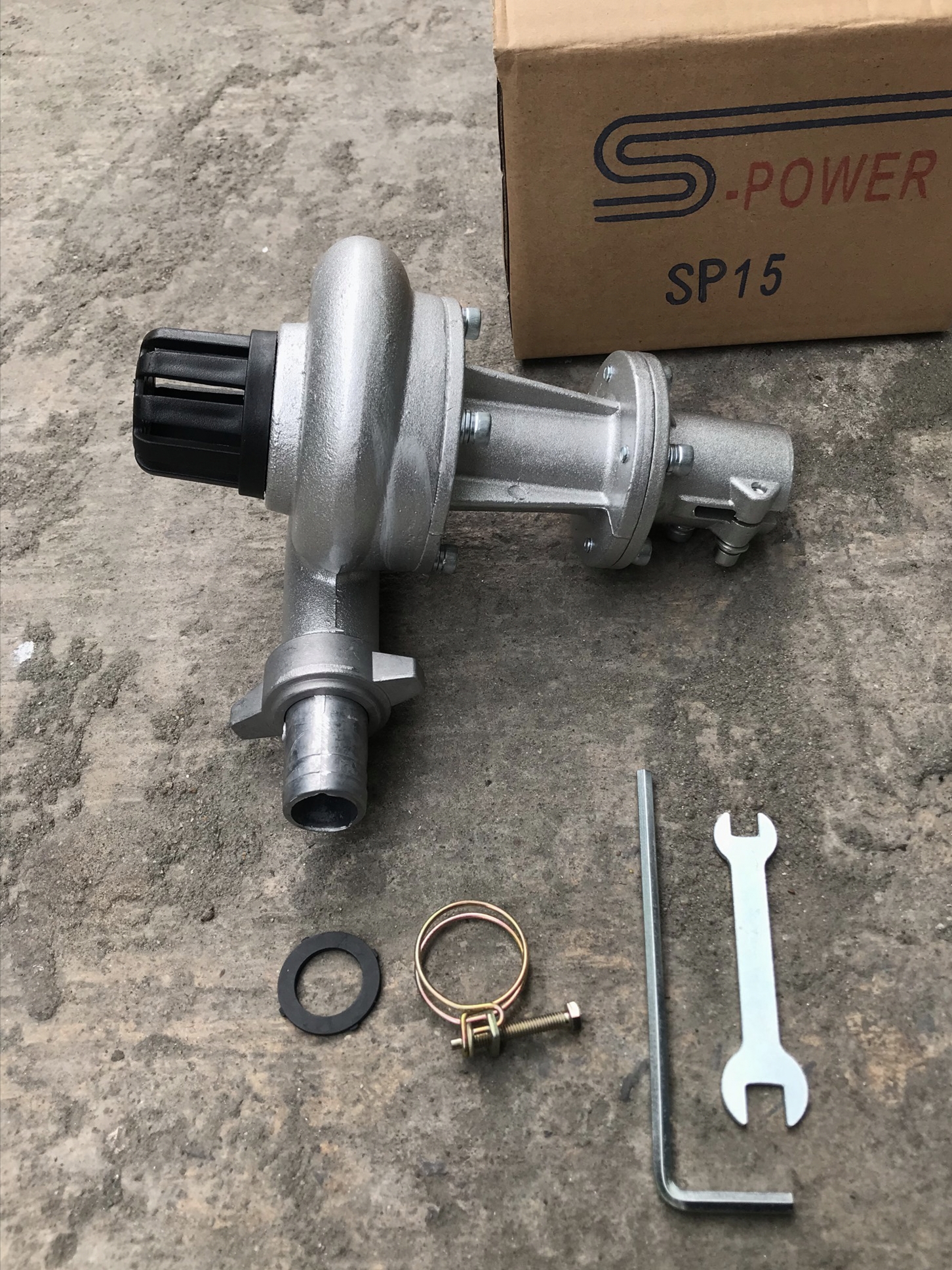 หัวปั๊มน้ำ 1 นิ้ว s-power ต่อกับเครื่องตัดหญ้า