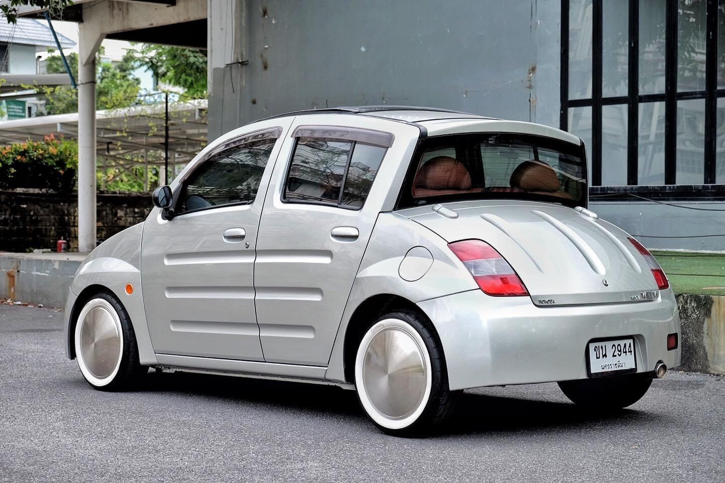 Toyota WiLL Vi ปี 2000