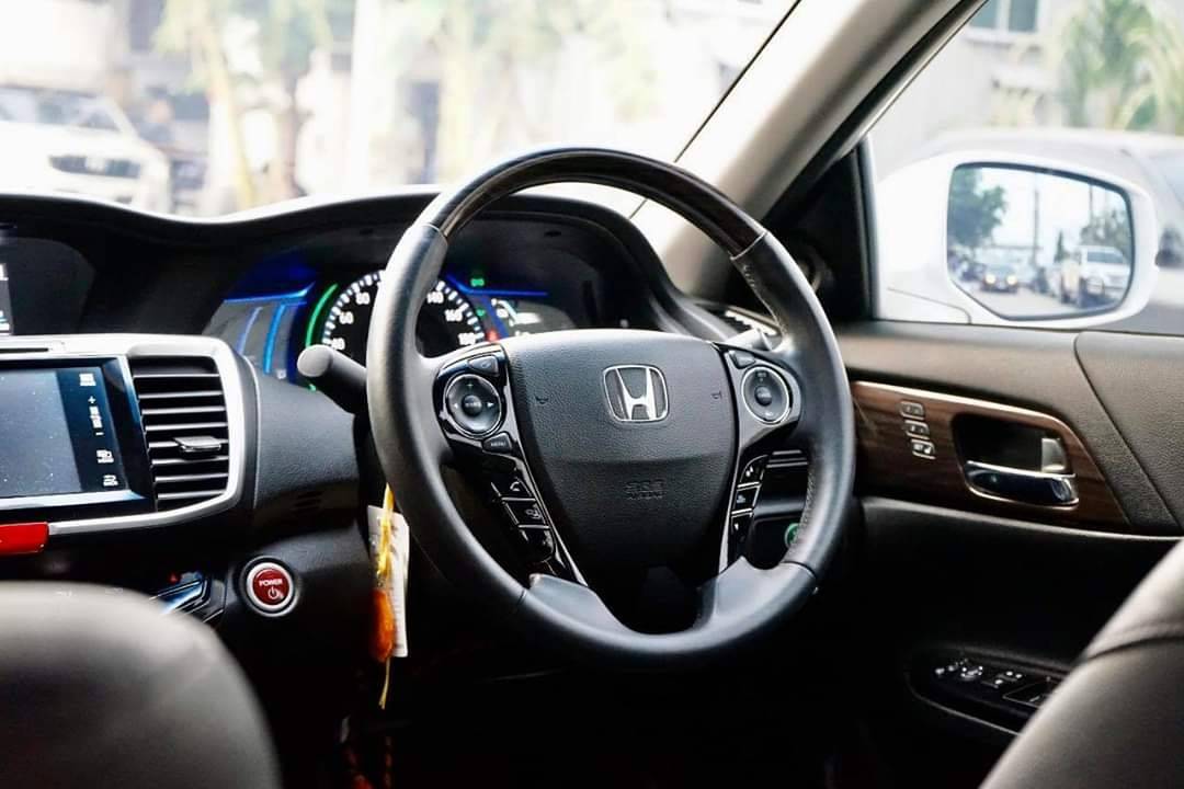 Honda Accord Hybrid ปี 2017