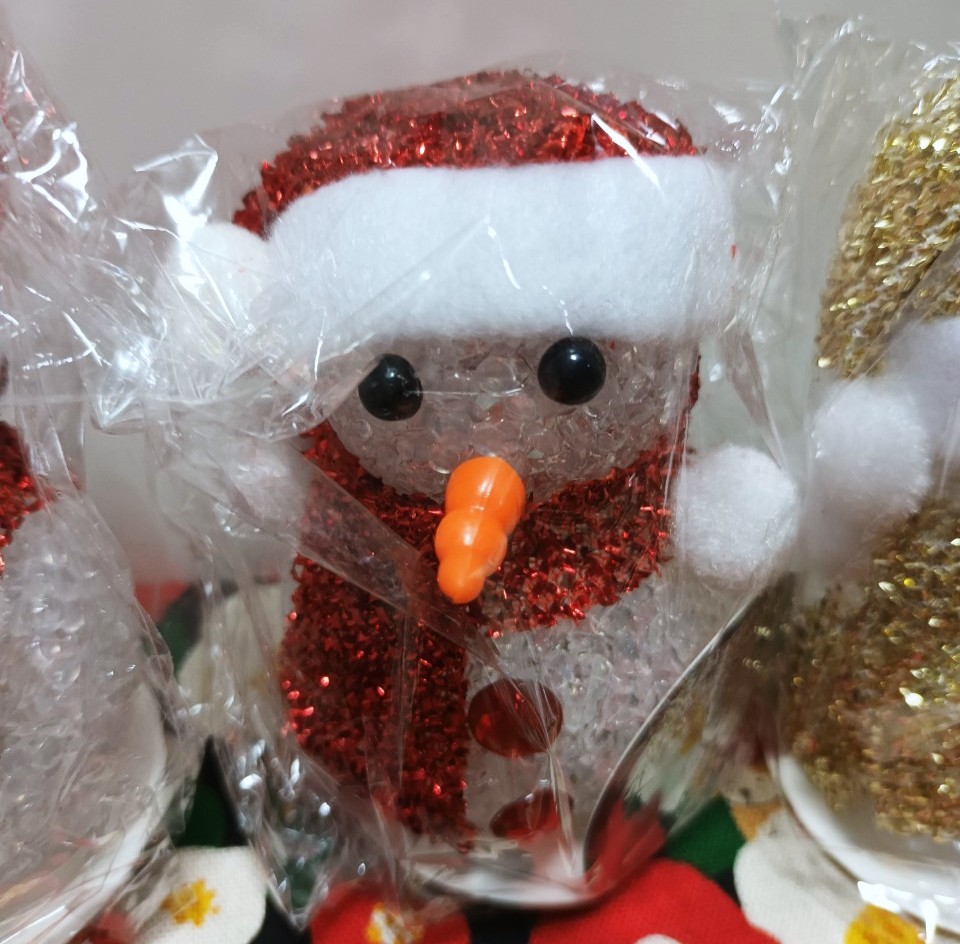 Christmas snowman ไฟตกแต่ง วันคริสต์มาส สโนว์แมน สำหรับวางตกแต่งมีไฟ จากญี่ปุ่น Snowman Size : 9.5 x 6 cm
