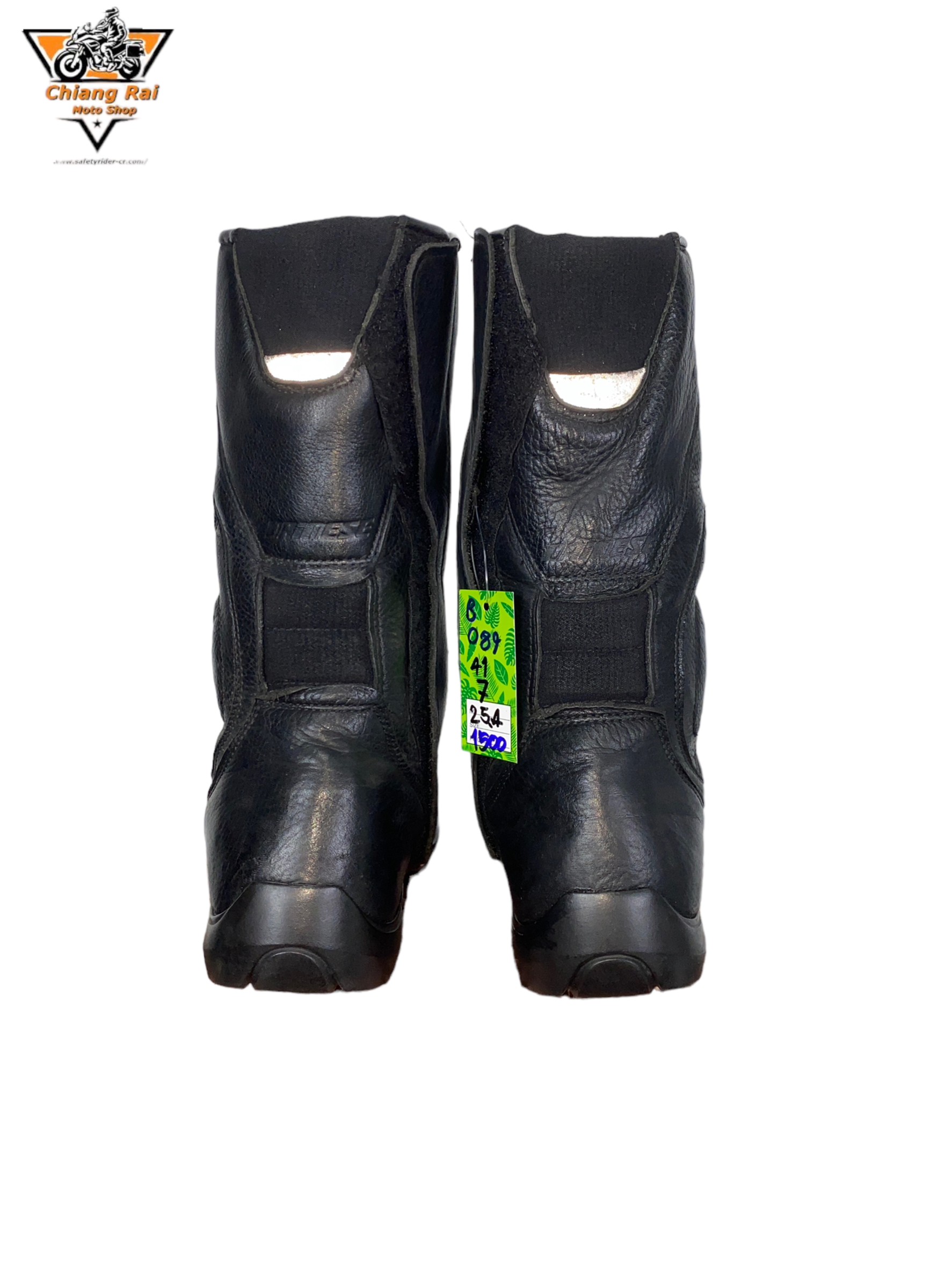 รองเท้าขี่มอเตอร์ไซด์( มือสอง) RCBS-089 Size ขนาดจากป้าย 41:EUR / 7:UK / 25.4:Cm.(dainese)