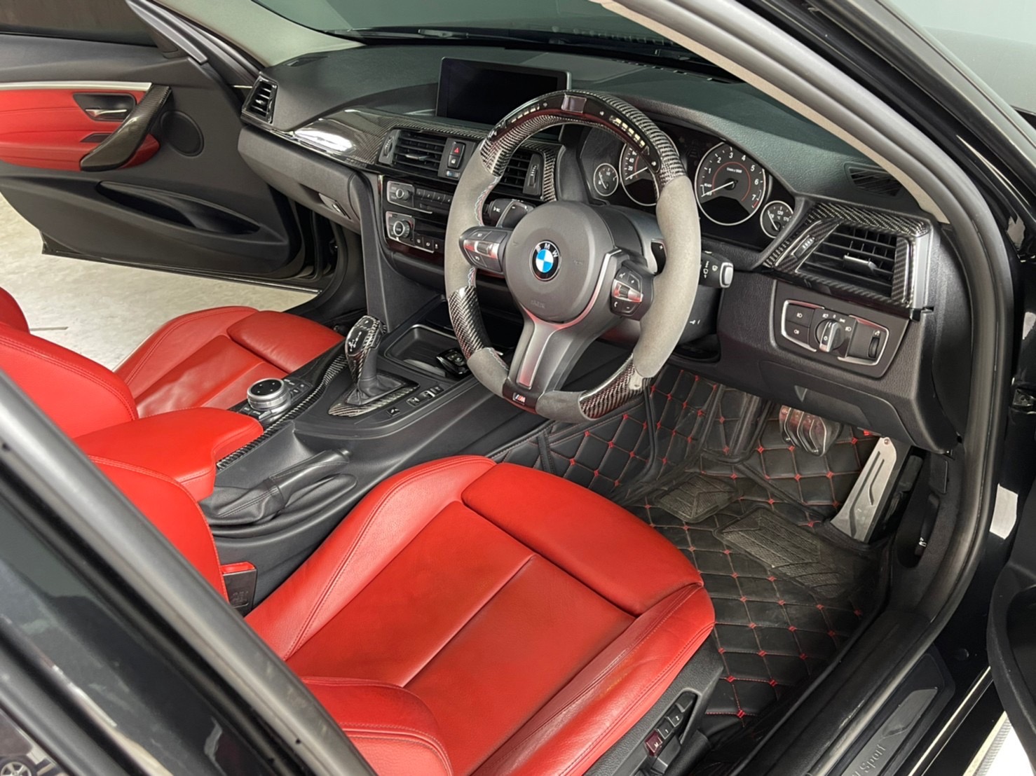 BMW 328i Sport ปี 2013