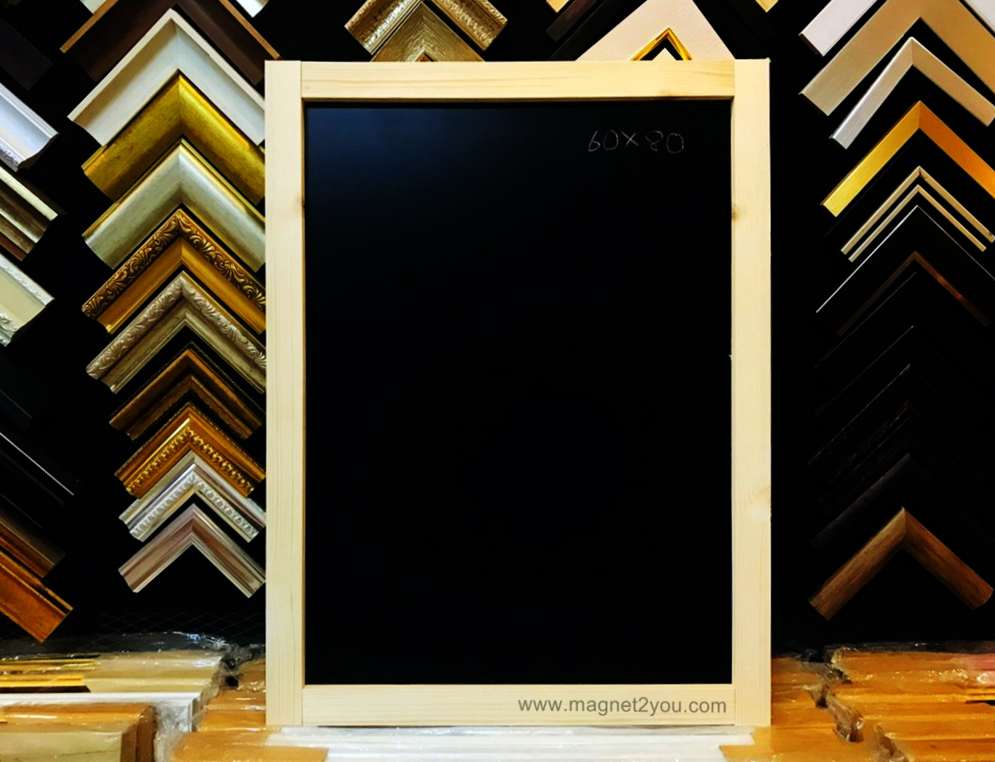 กระดานดำติดผนัง เลือกสีกรอบได้ ขนาด 60x80