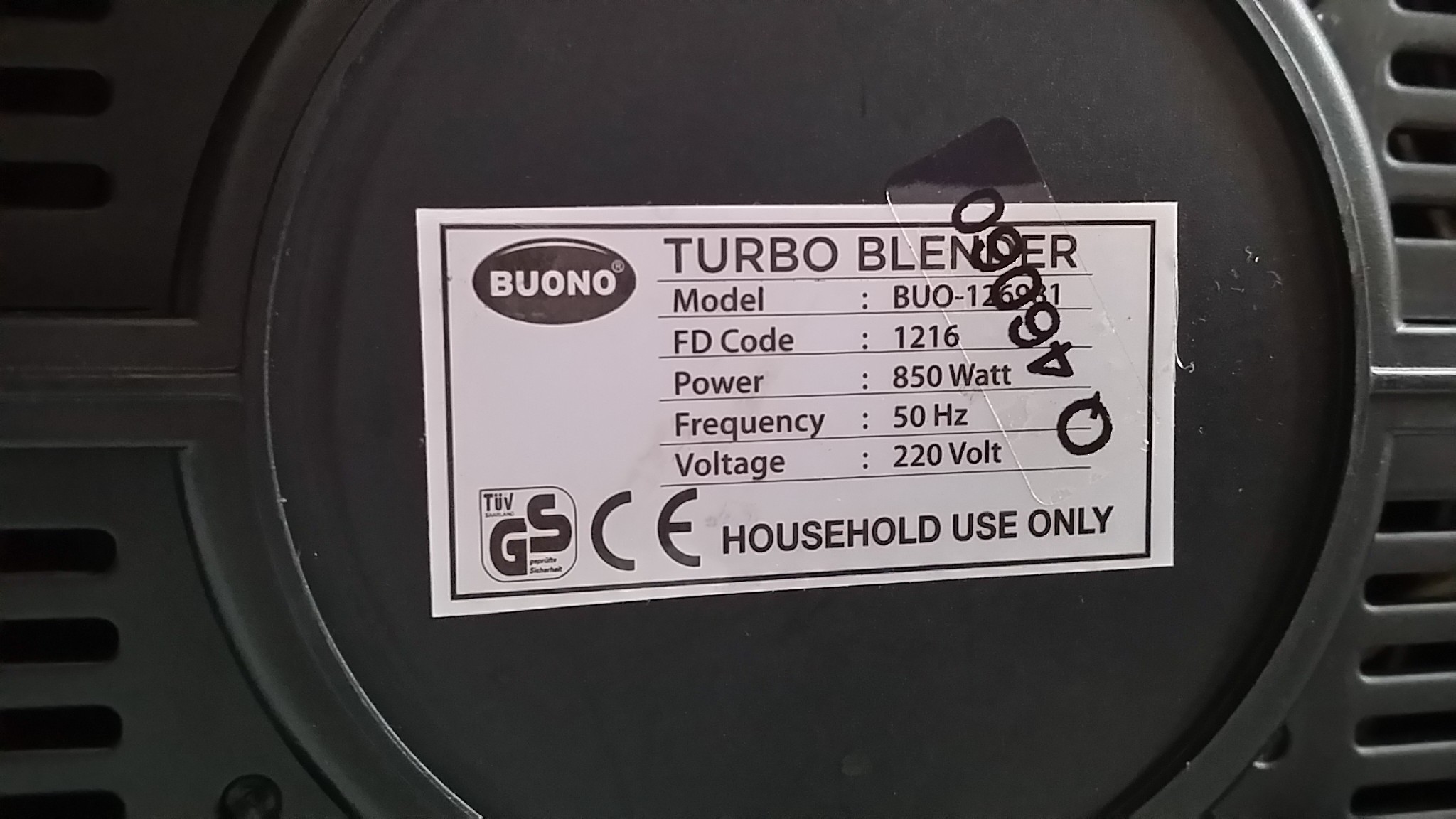 ซ่อมเครื่องปั่นสำหรับเครื่องดื่ม ยี่ห้อ BUONO รุ่น BUO-126981 อาการเครื่องไม่ทำงาน