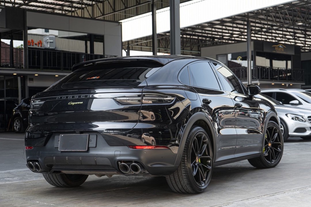 Porsche Cayenne Lightweight ปี 2020
