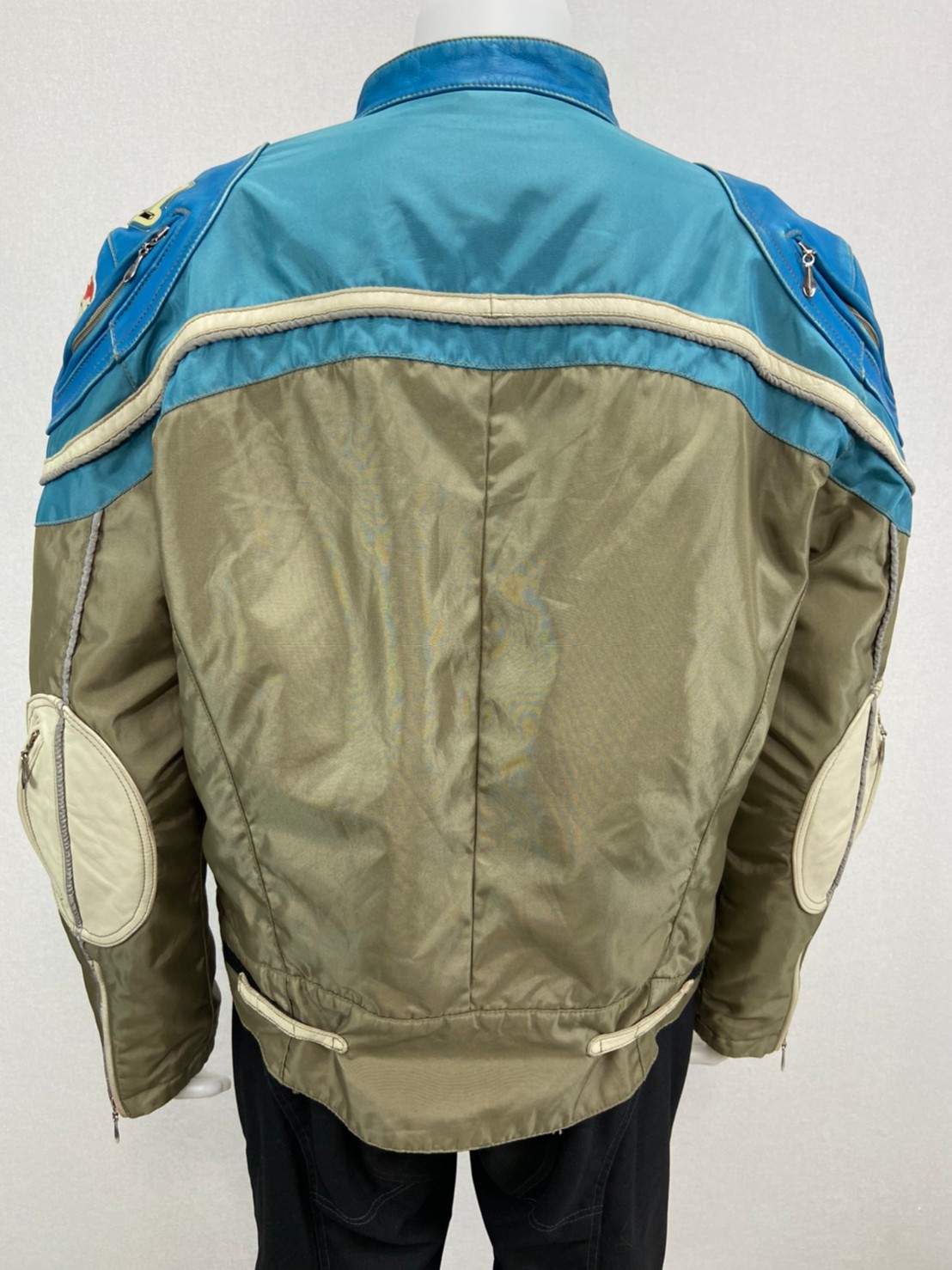 เสื้อขี่มอเตอร์ไซด์( มือสอง) RCS 704: อก 50" ยาว 26" ** DIESEL**