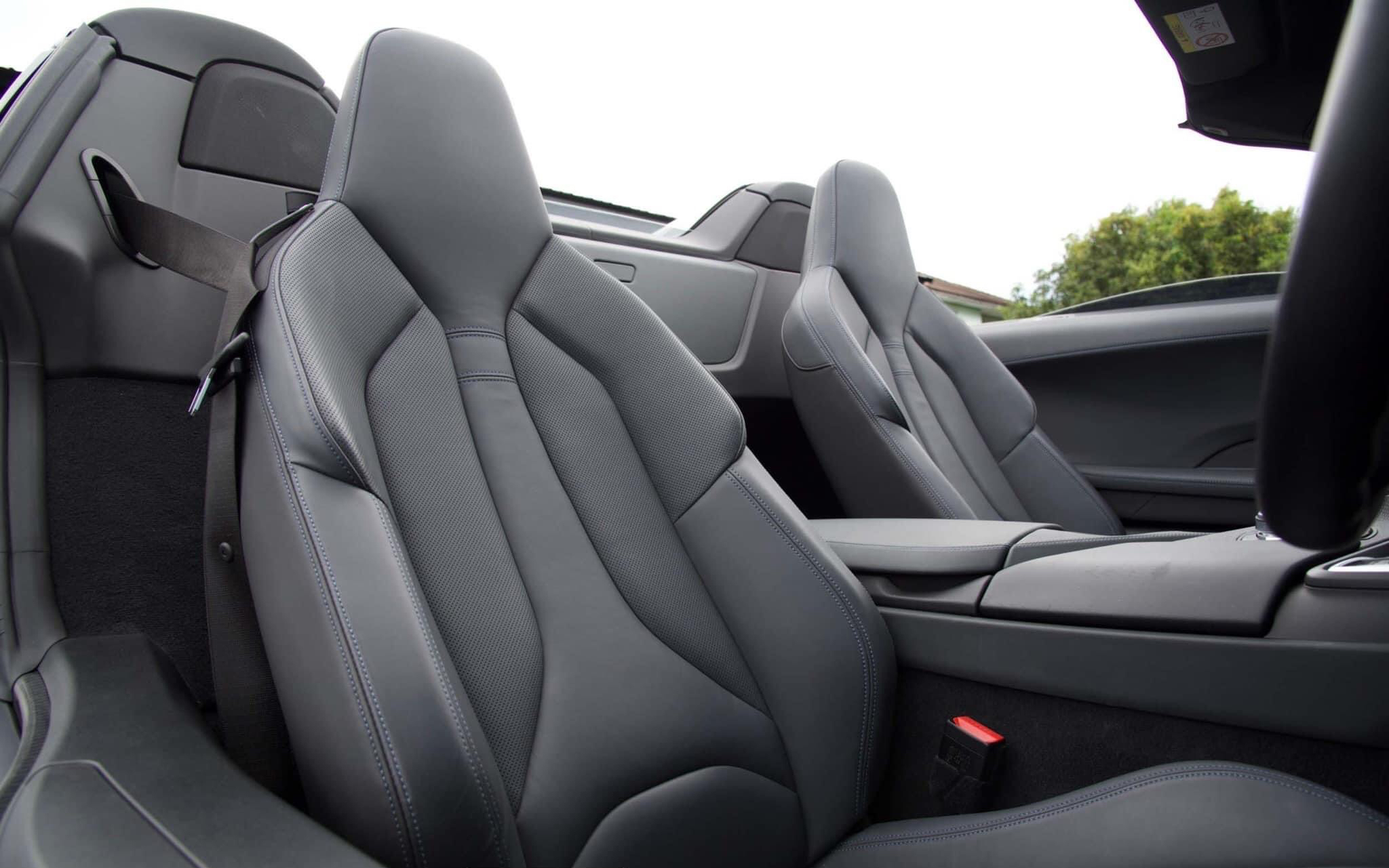 BMW i8 Roadster หลังคาผ้า Soft Top ปี 2020