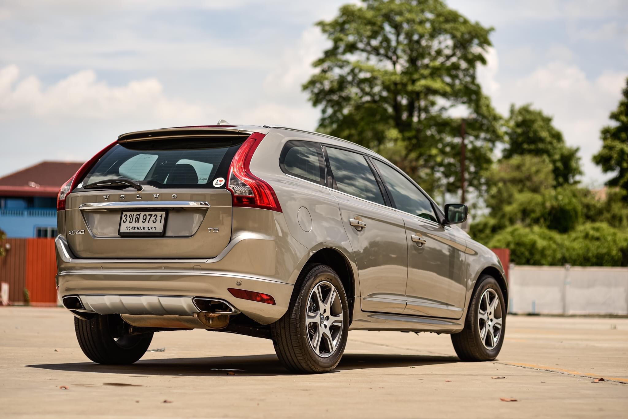 Volvo XC60 2.0 T5 ปี 2014