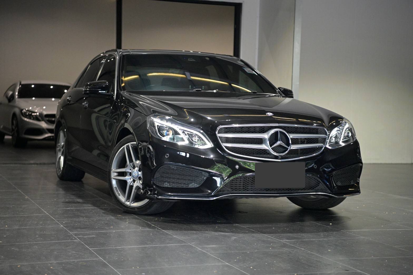 Mercedes-Benz E300 AMG Bluetec Hybrid ปี 2015