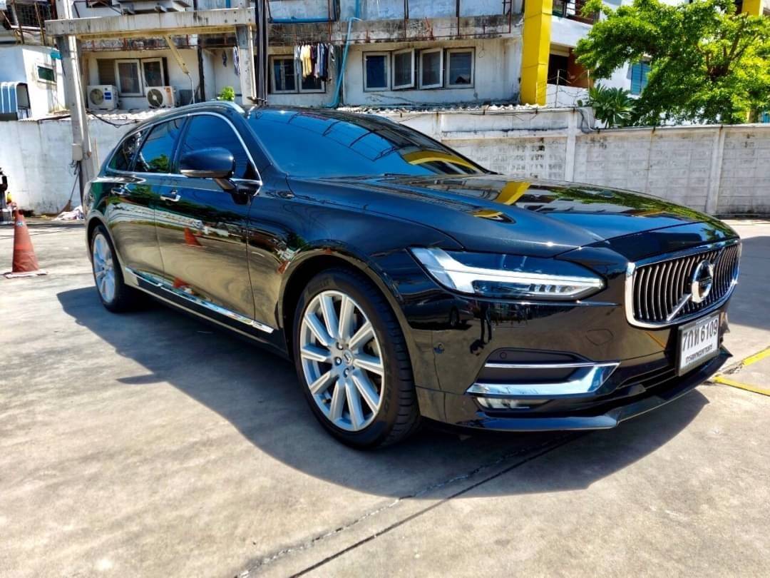 Volvo V90 van ปี 2018