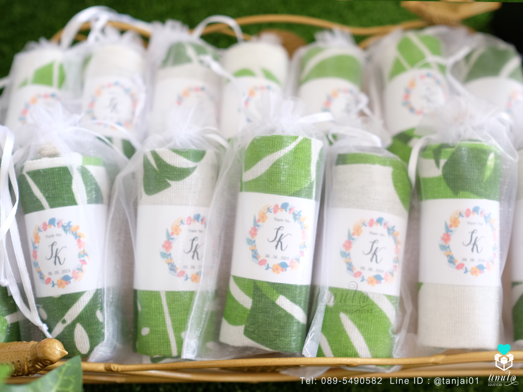 ของชำร่วยถุงผ้า กระเป๋าผ้า ธีมสีเขียว พิมพ์ลายน่ารัก สดใส ม้วนสายคาดขนาด 20x25cm