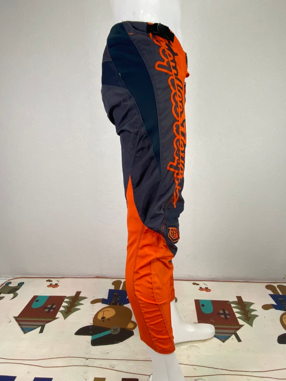 กางเกงขี่มอเตอร์ไซด์ ( มือสอง ) E&A 160: เอว 28" ยาว 29" ***TLD