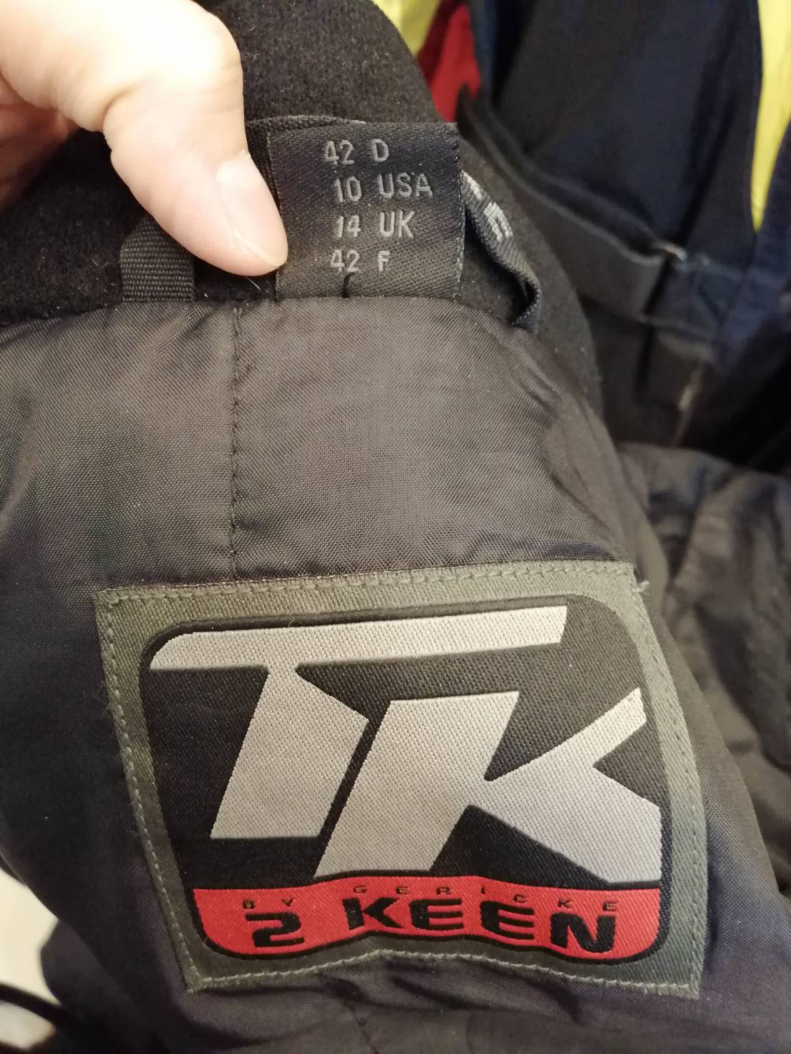 เสื้อขี่มอเตอร์ไซด์( มือสอง) RCT 418 อก 48" ยาว 28" **ยี่ห้อ GERICKE**