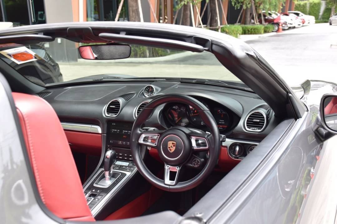 Porsche Boxster 718 ปี2017