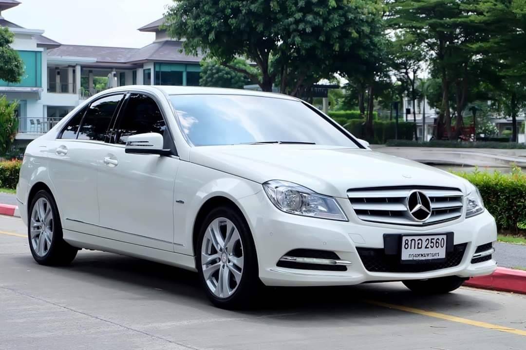 Mercedes Benz W204 C200 CGI ปี 2012