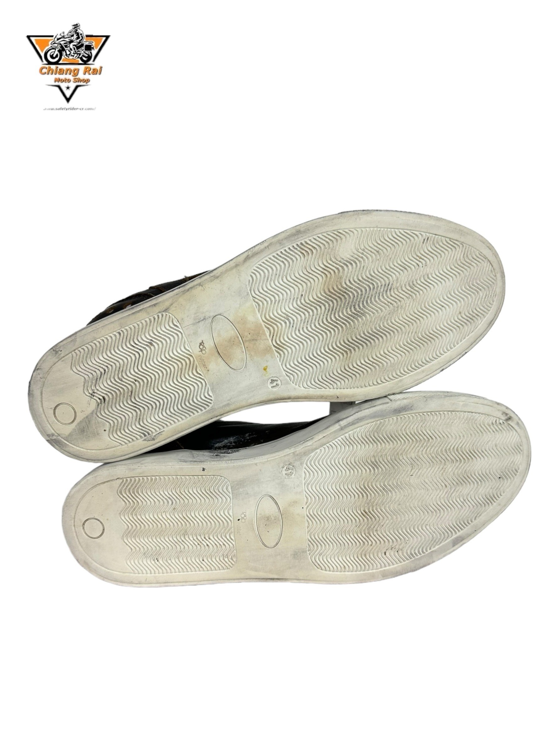 รองเท้าขี่มอเตอร์ไซด์( มือสอง) RCBS-487 Size ขนาดจากป้าย 41:EUR / 7:UK / 25.4:Cm.(dainese)