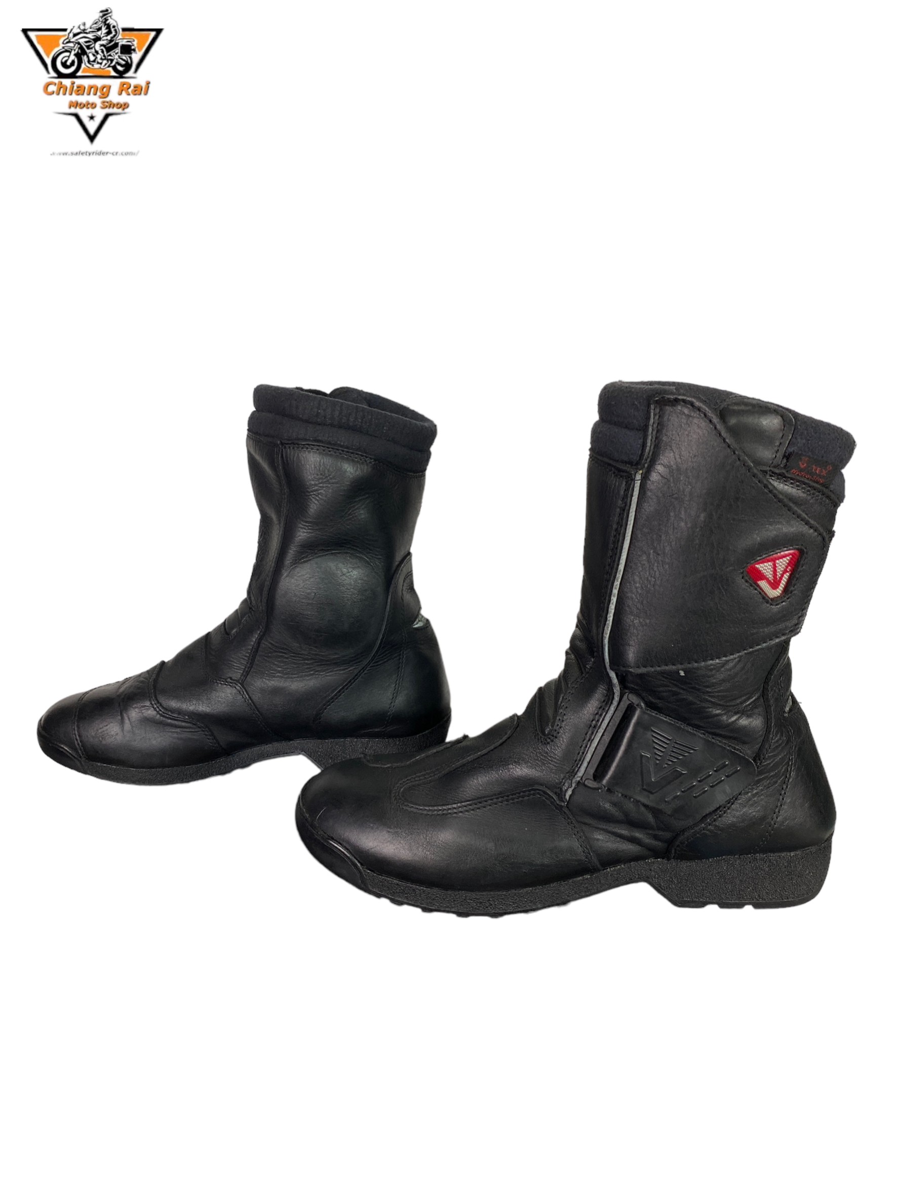 รองเท้าขี่มอเตอร์ไซด์( มือสอง) RCBS-174 Size ขนาดจากป้าย 41:EUR / 7:UK / 25.4:Cm.(VENDRAMINI)