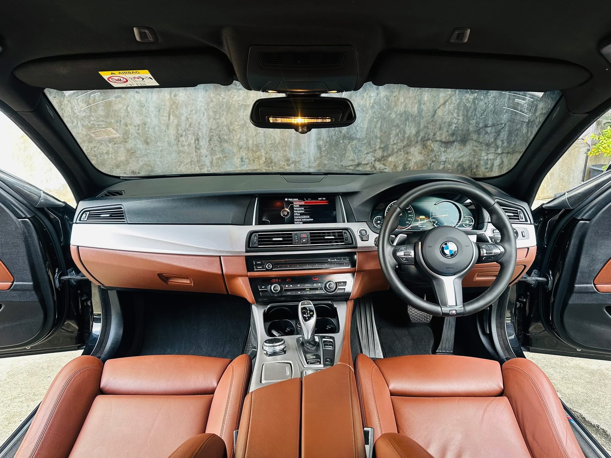BMW SERIES 5, 525D M-SPORT F10 ปี 2015