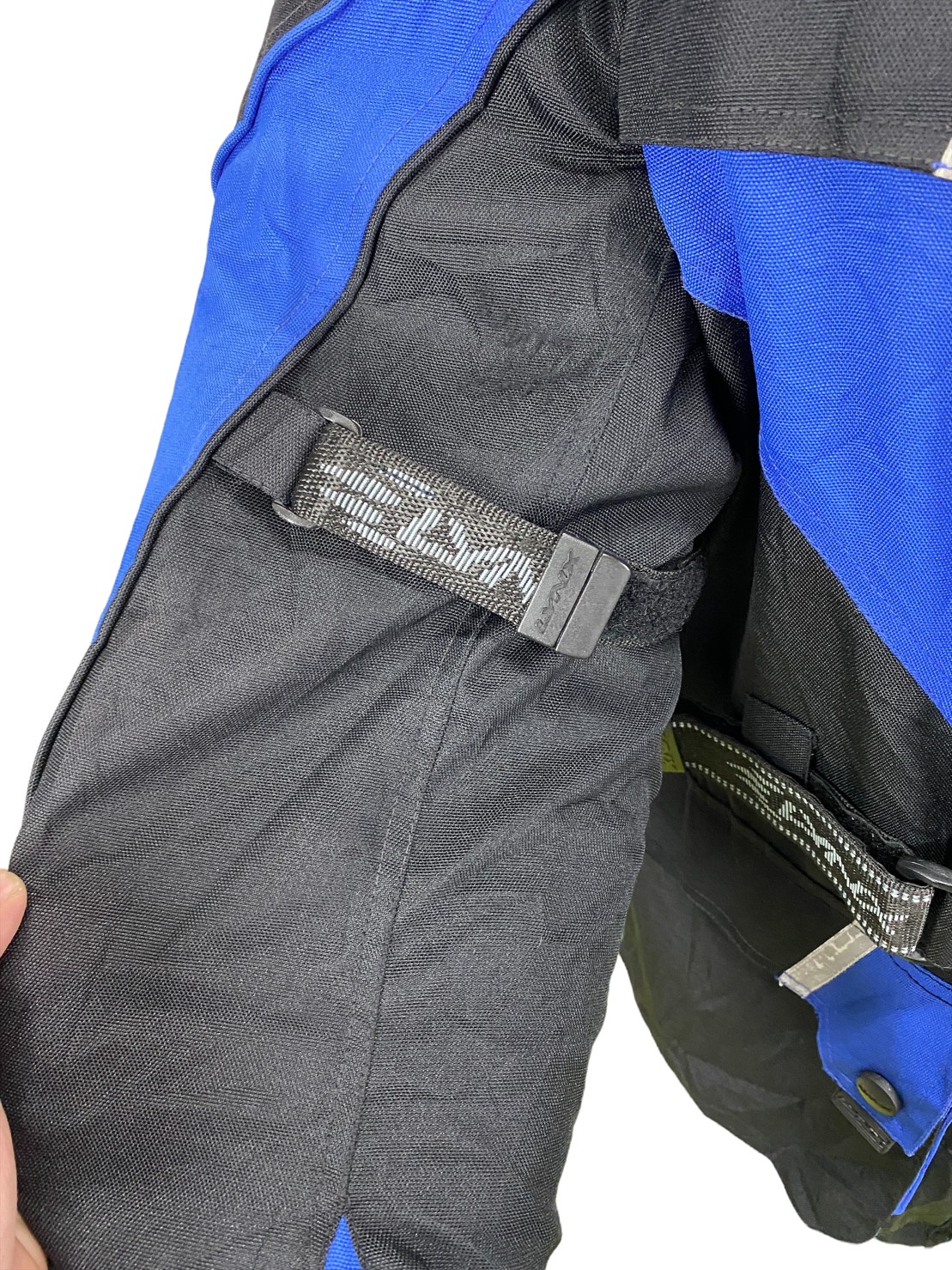 เสื้อขี่มอเตอร์ไซด์( มือสอง) RCTA 305 อก 52 " ยาว 30 " ยี่ห้อ**LYNX**