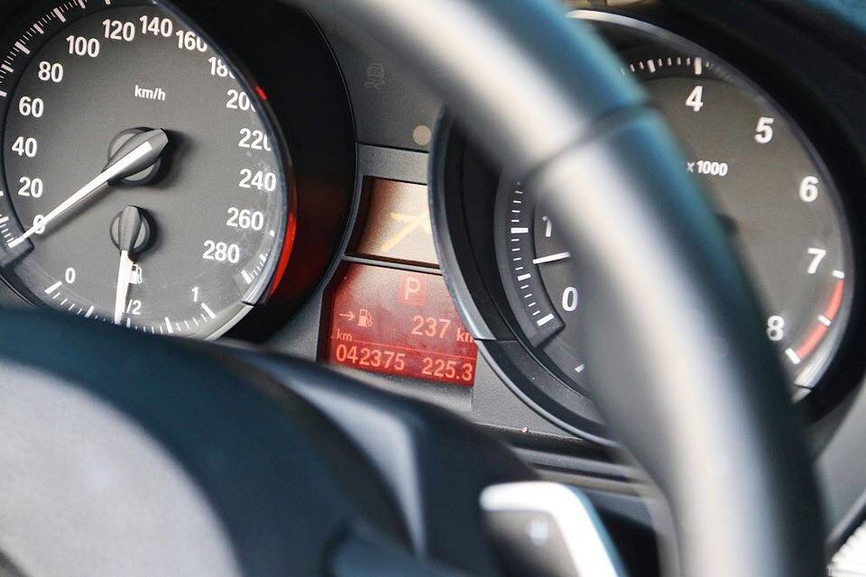 BMW Z4 2.0i M-Sport Pure Traction ปี 2014 จด15