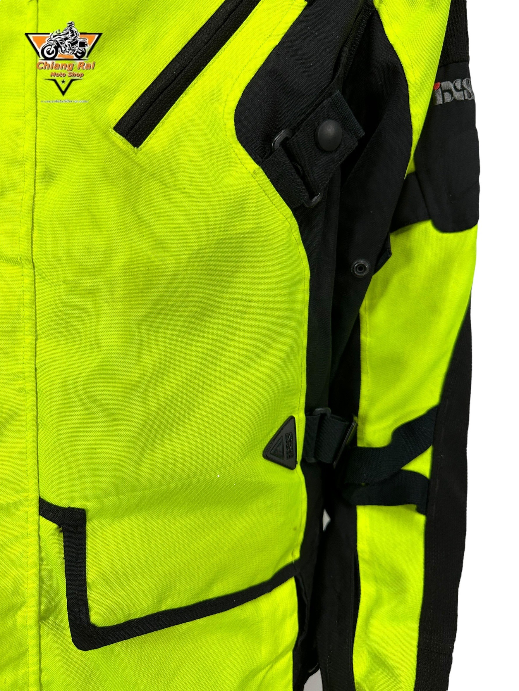 เสื้อขี่มอเตอร์ไซด์( มือสอง) RCTA 634: อก 50" ยาว 29"(XL) **IXS**