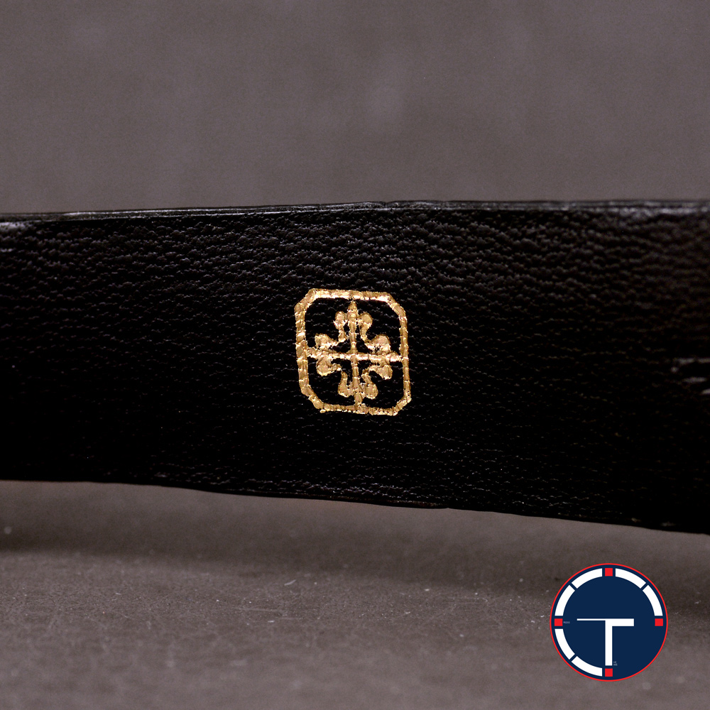 **ขายแล้ว** Patek Philippe Golden Ellipse Ref.3881 หน้าปัดทองคำแกะสลัก ฝังเพชร ตัวเรือนทองคำ หลังเปลือยทองคำแกะสลัก สายหนังแท้ หัวเข็มขัดแท้ ไขลาน ขนาด 32 x 27 mm