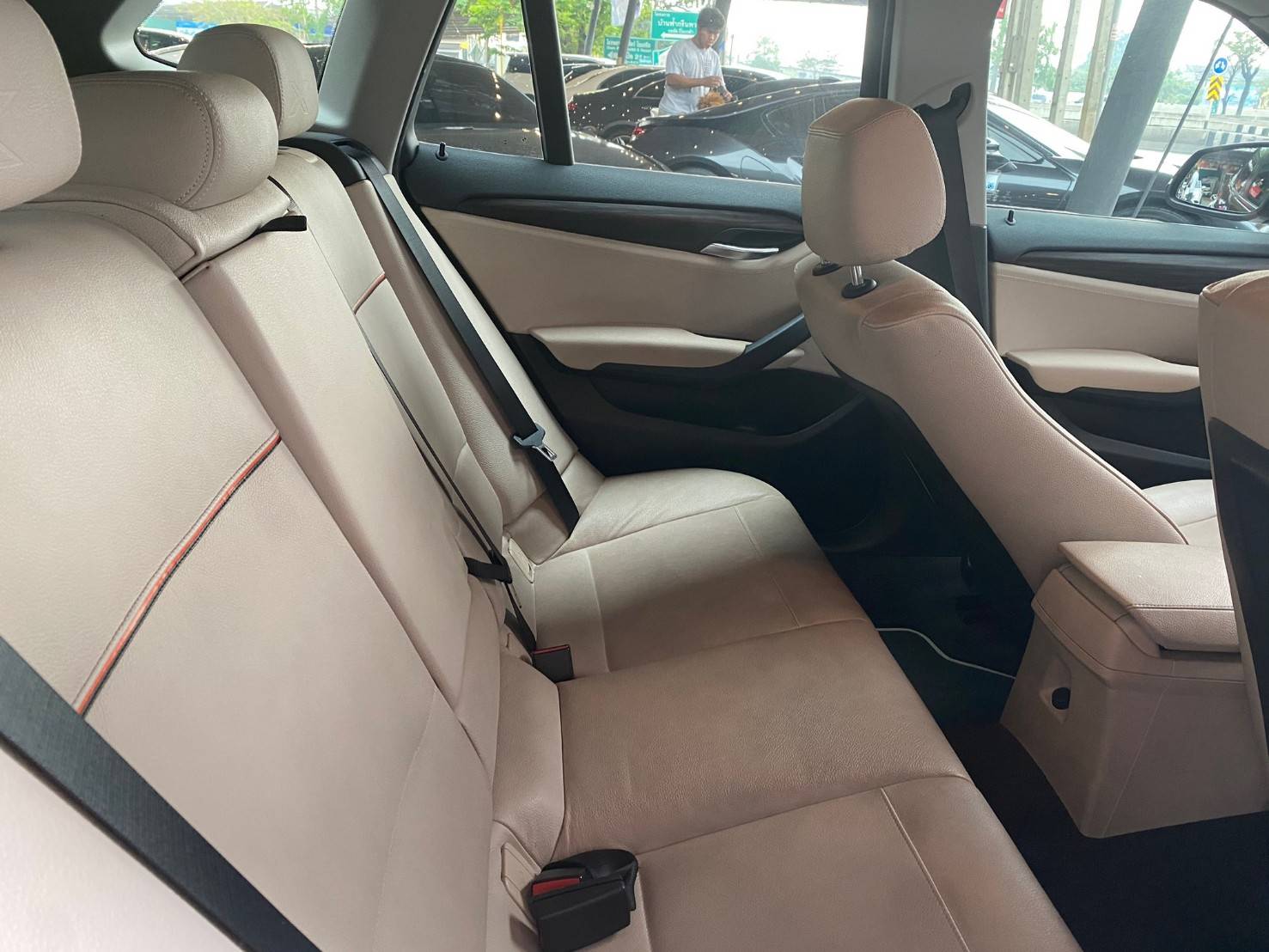 BMW X1 SDRIVE 18I XLINE ปี 2014 จด 16