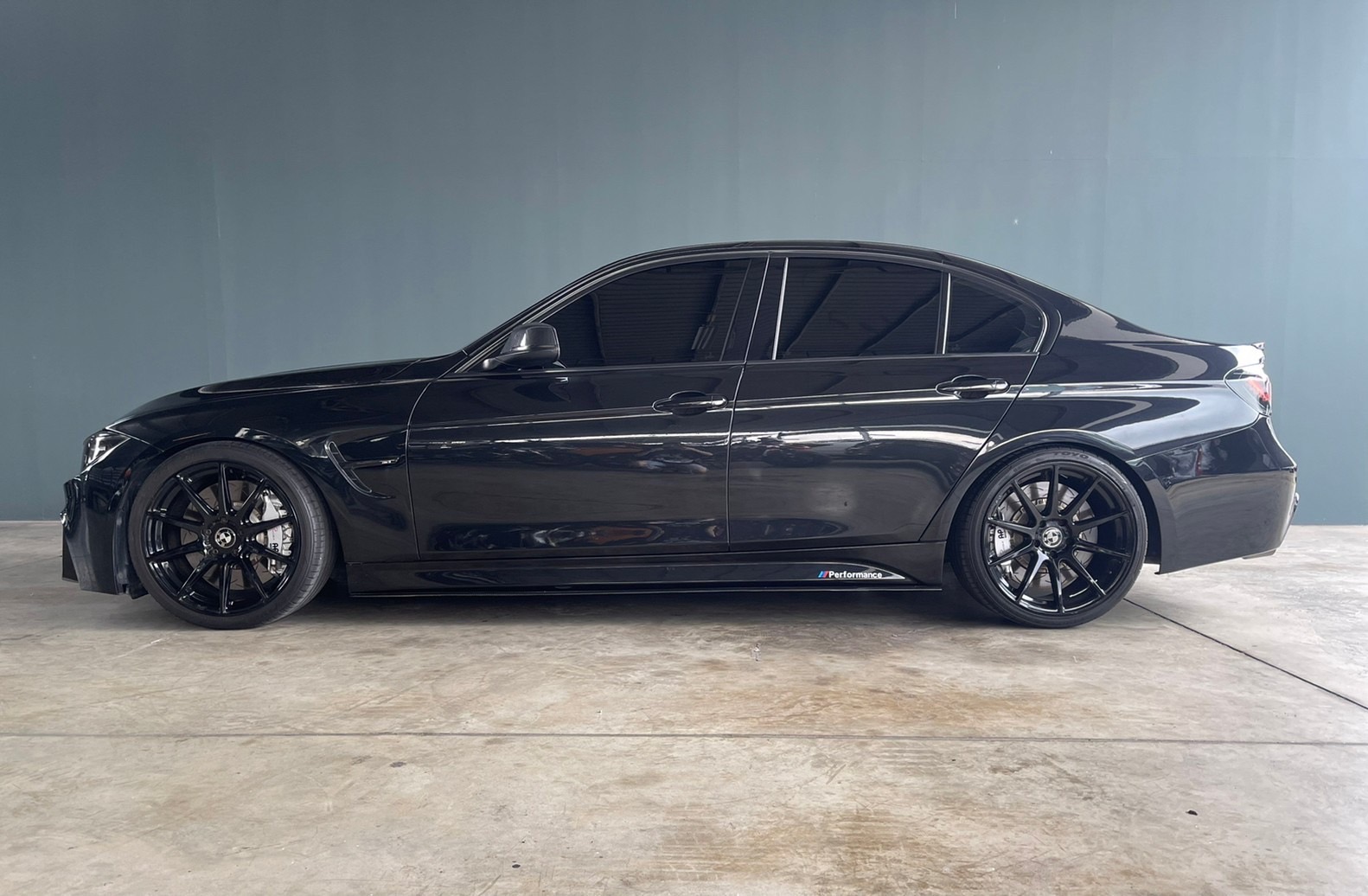 BMW 328i Sport ปี 2013
