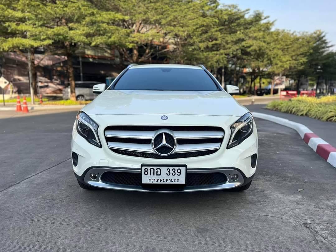 Mercedes BENZ GLA200 ปี 2016