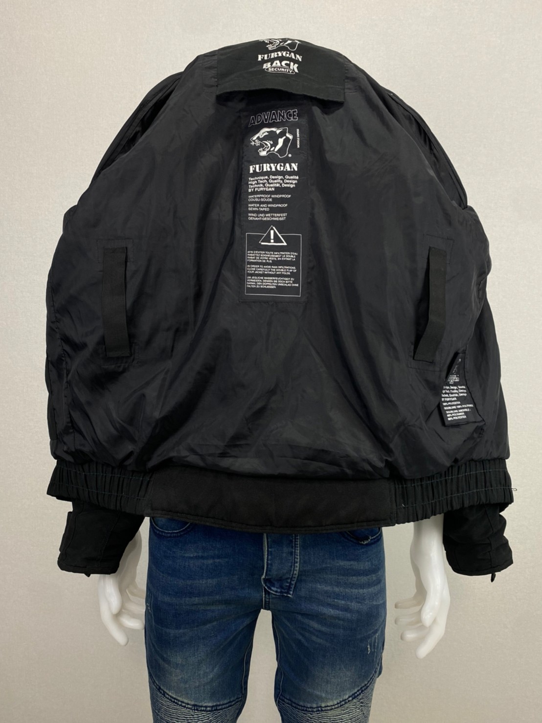 เสื้อขี่มอเตอร์ไซด์( มือสอง) RCS 768: อก 54" ยาว 27" ** FURYGAN** (ไม่มีการ์ดหลัง)