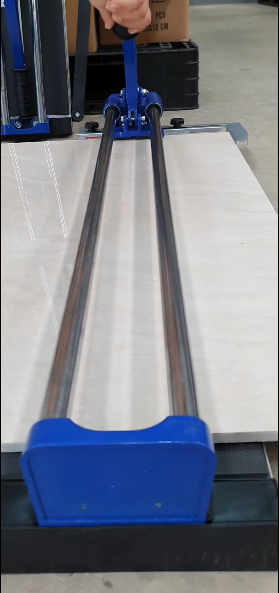 แท่นตัดกระเบื้อง STR มีขนาด 25 นิ้ว และ ขนาด 32 นิ้