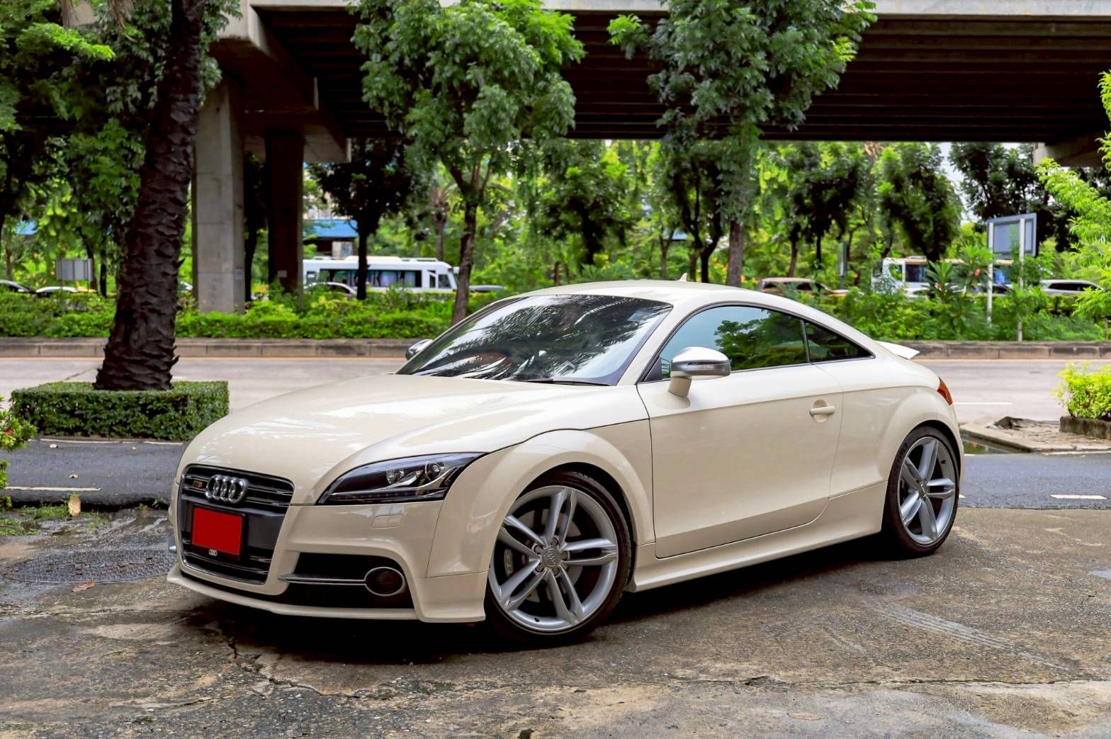 Audi TTS MK2 Exclusive ปี 2011