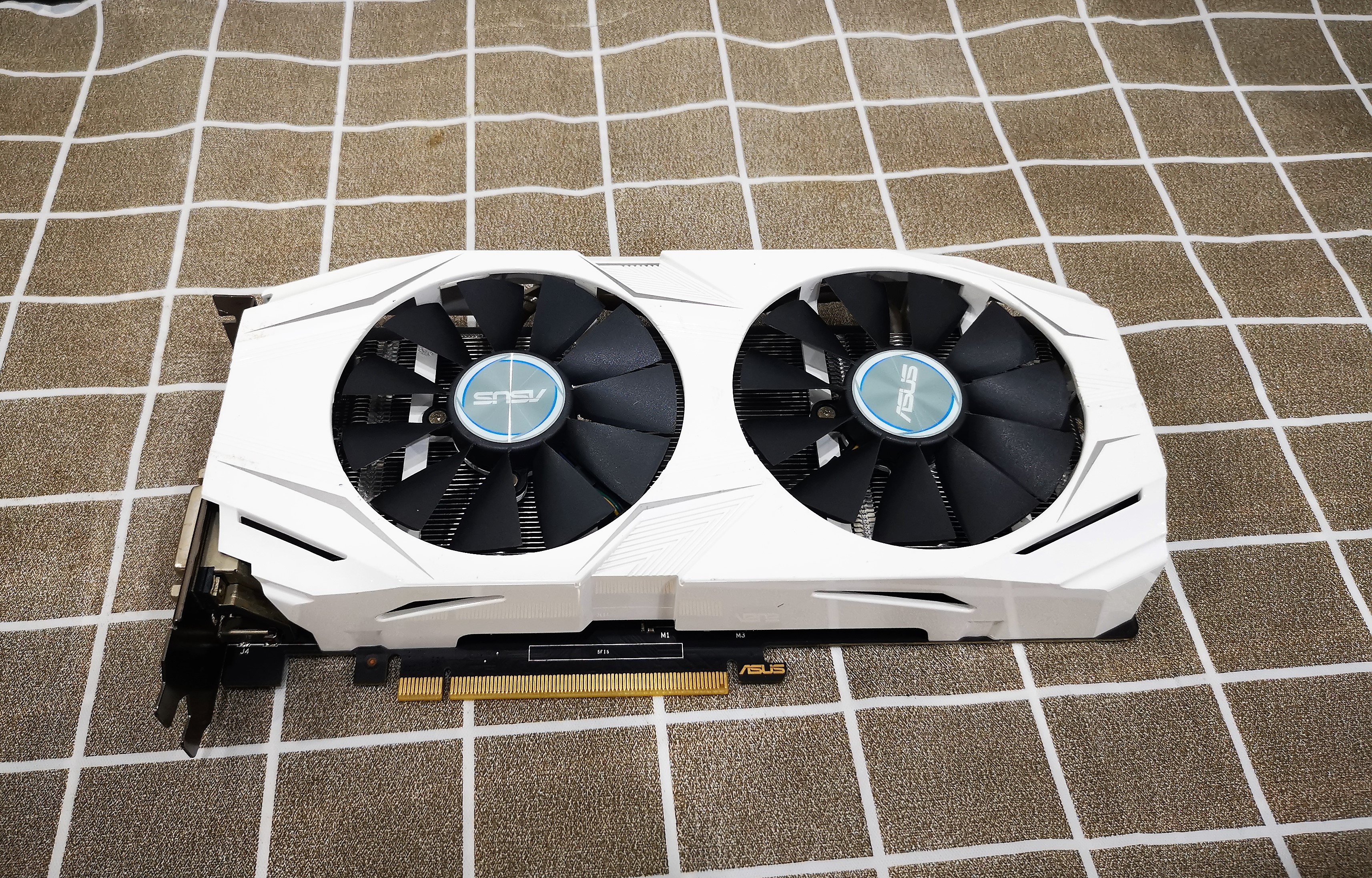 Asus GTX 1060 3GB Dual